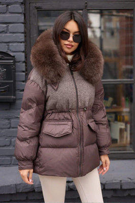 Короткий пуховик коричневого цвета Bogerner