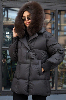 Зимний пуховик женский с капюшоном стильный